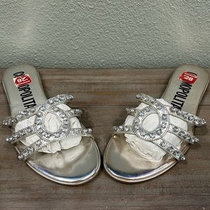 New Cosmopolitan Sandals Women’s Size 9M